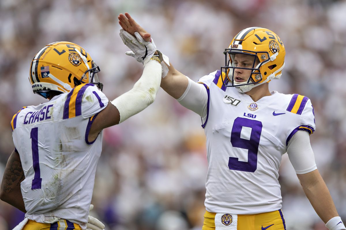 NCAA Football News and Notes Unbeatens Do Battle This Weekend